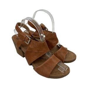 NEW Sofft Melina Size 9.5 Leather Buckle Ankle Strap Open Toe Block Heel Sandals
